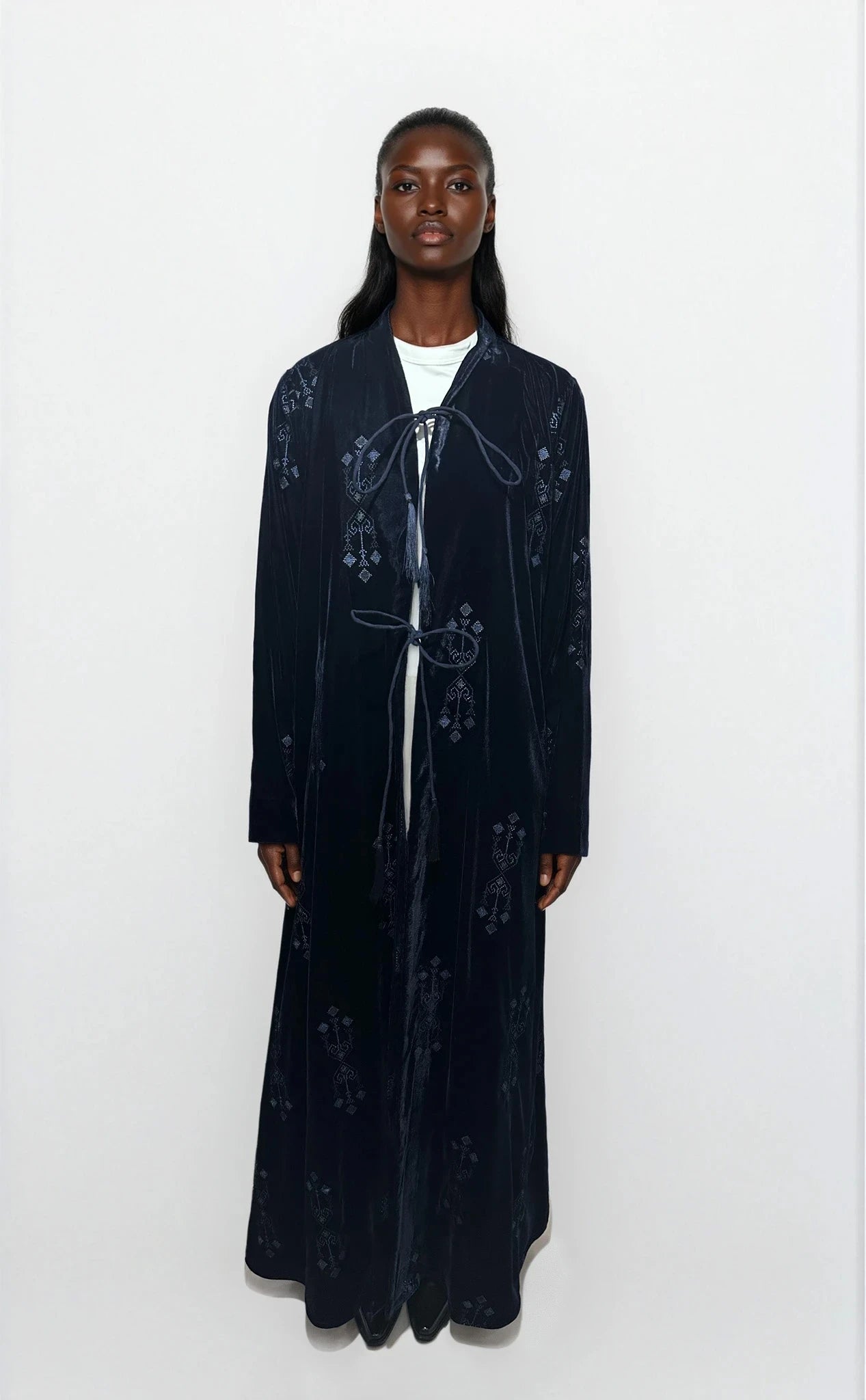 Sadu velvet abaya
